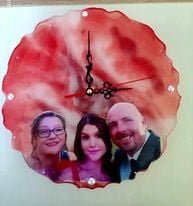 Resin clock custom made with family photo
25cm